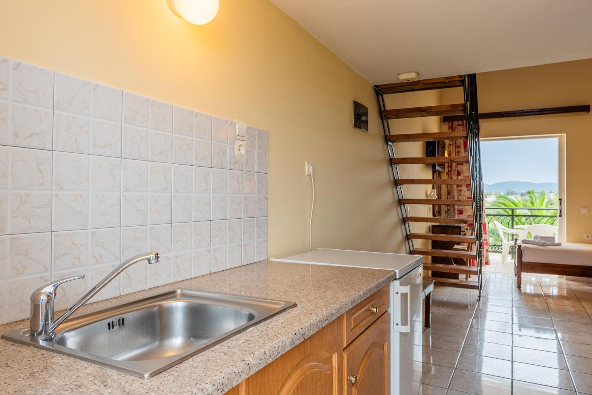 Village Inn Studios & Family Apartments Laganas Exteriör bild