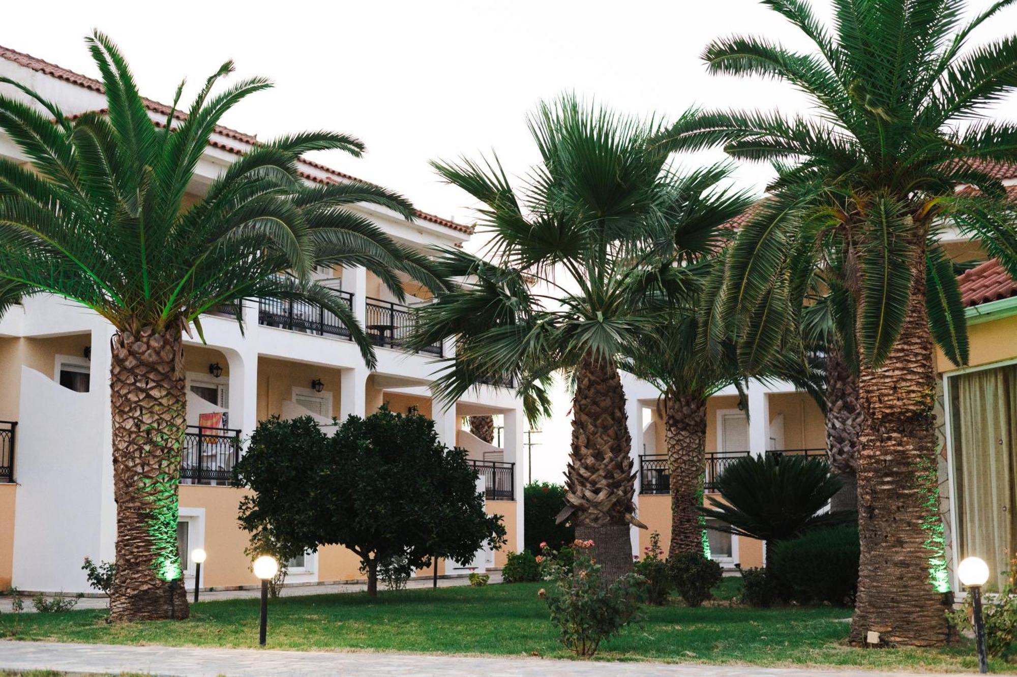 Village Inn Studios & Family Apartments Laganas Exteriör bild